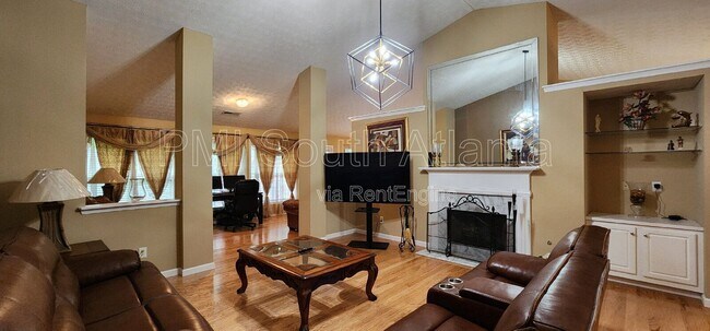 Building Photo - 4284 Cedar Lake Cove
