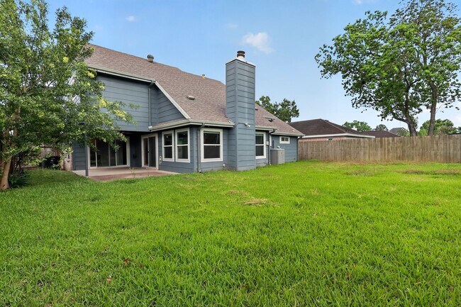 Building Photo - 417 W Hillary Cir
