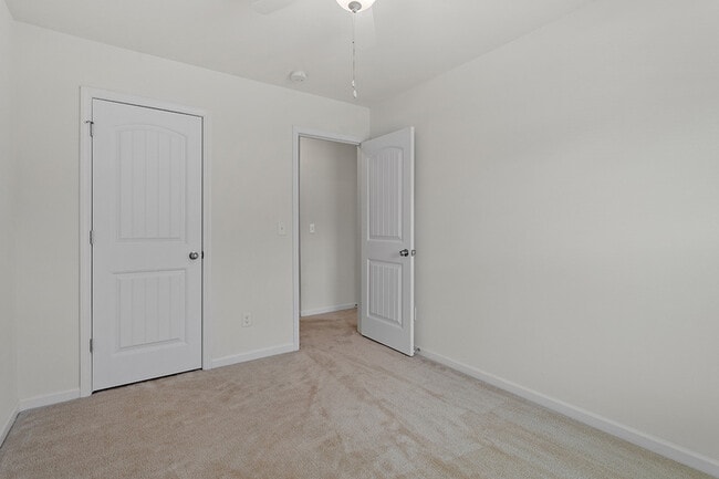 Building Photo - 731 Maypearl Ln