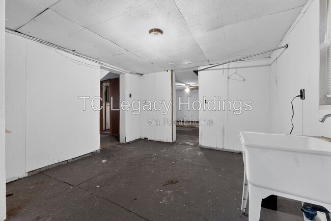 Building Photo - 1610 N 18th St