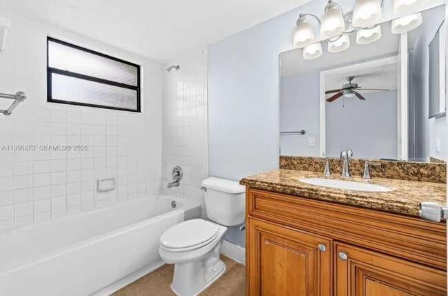 Building Photo - 1495 Lake Crystal Dr