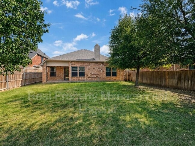 Building Photo - 304 Blythe Bridge Dr