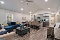 Building Photo - 213 Claire Dr SE