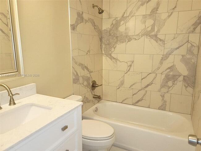 Building Photo - 4311 SE Geneva Dr