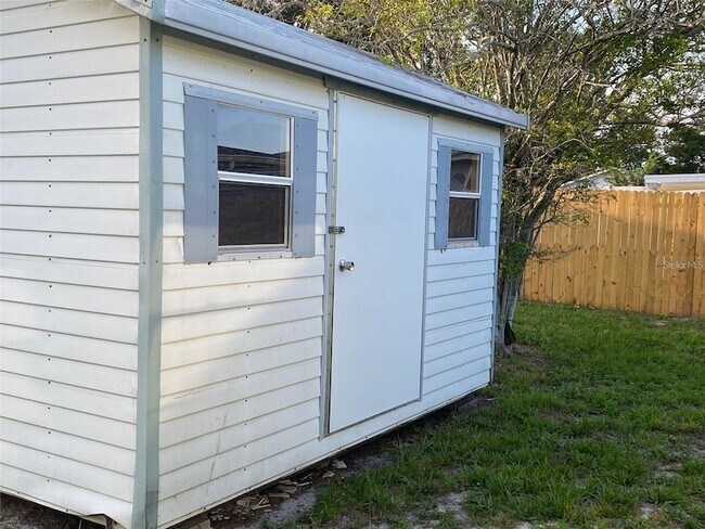 Building Photo - 7611 Summertree Ln
