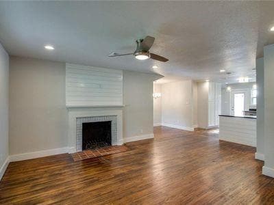 Building Photo - 3809 Carolyn Rd