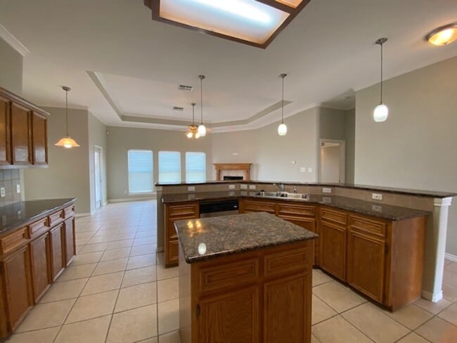 Building Photo - DON'T MISS THIS INCREDIBLE SOUTHSIDE LEASING OPPORTUNITY!