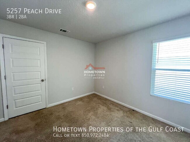 Building Photo - 5257 Peach Dr