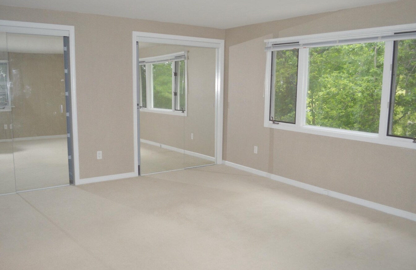 Building Photo - 50 Undine Rd