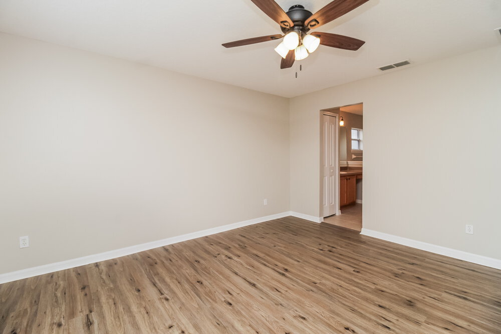 Building Photo - 25130 Ironwedge Dr
