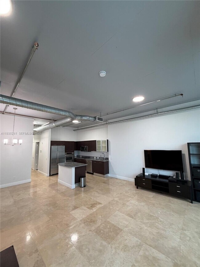 Building Photo - 3029 NE 188th St