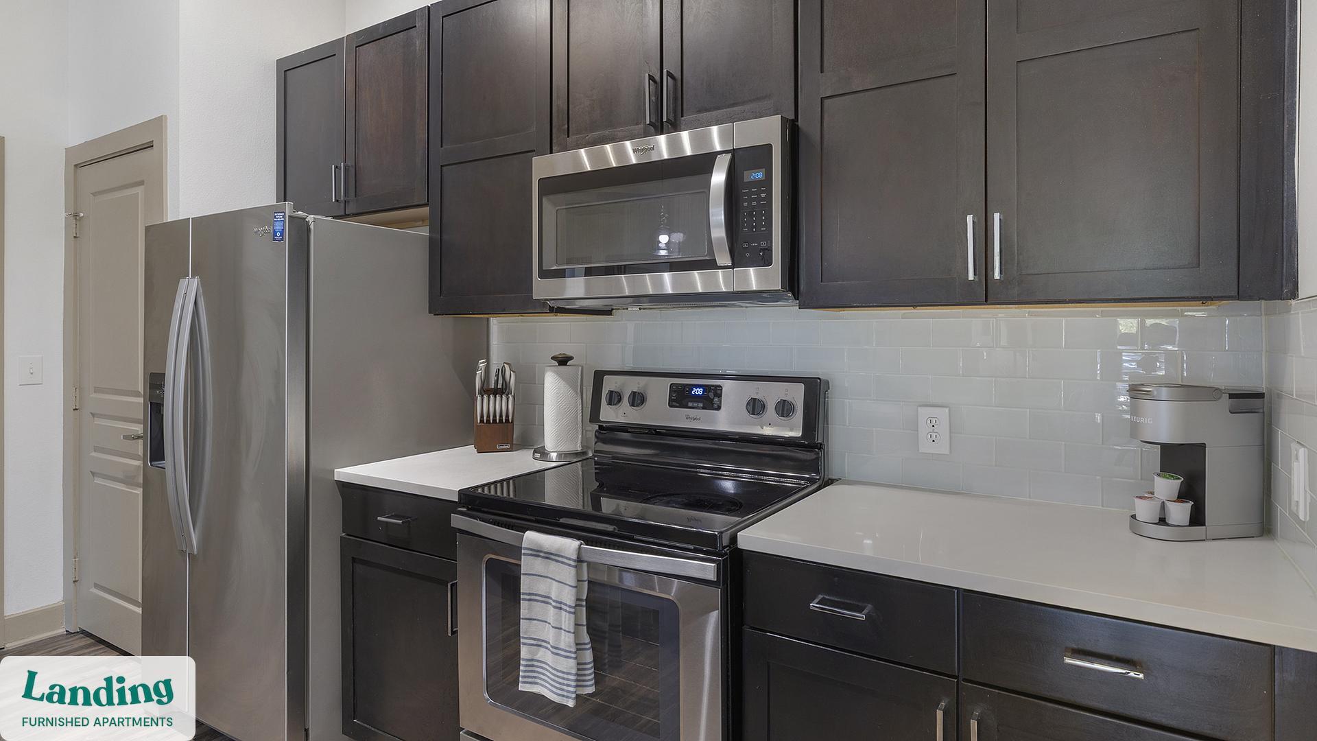 Building Photo - 5005 Galleria Dr