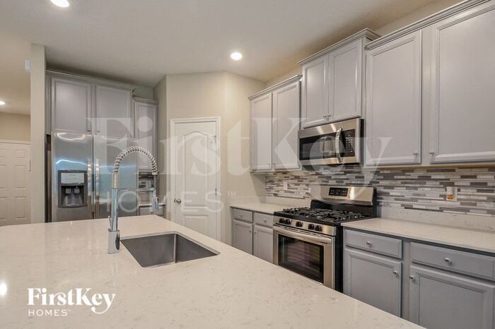 Building Photo - 159 Redonda Wy