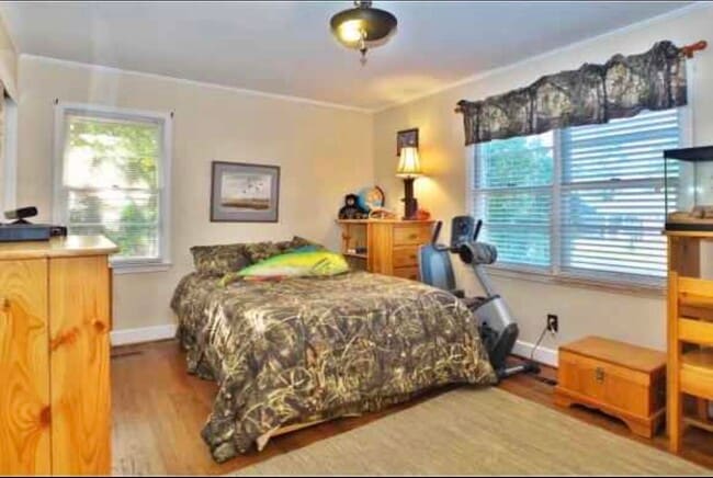 Building Photo - 406 Owens Dr