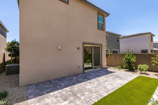 Building Photo - 1599 Pacific Baza St
