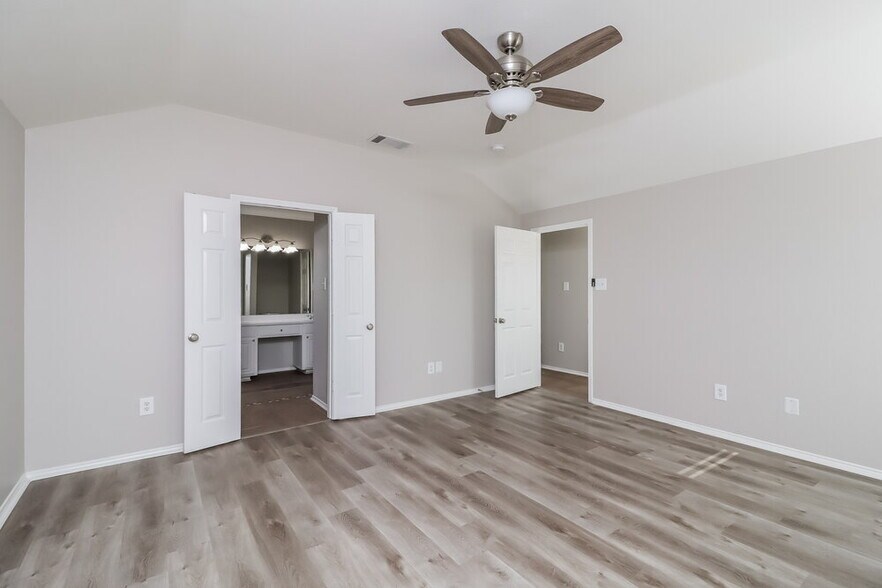 Building Photo - 12233 Silver Mist Trail