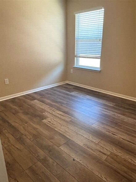 Building Photo - 3509 Ortman Dr
