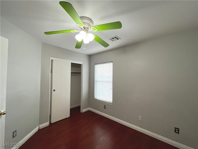 Building Photo - 6615 Brick House Ave