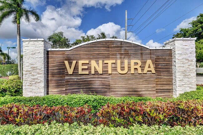 Building Photo - 5063 Ventura Dr