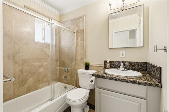 Building Photo - 7218 Enfield Ave