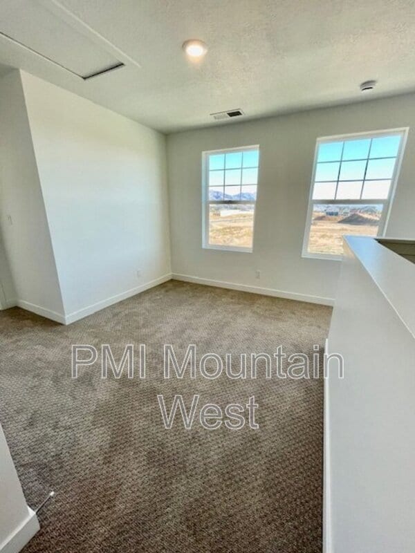 Building Photo - 1386 Copper Sky Dr