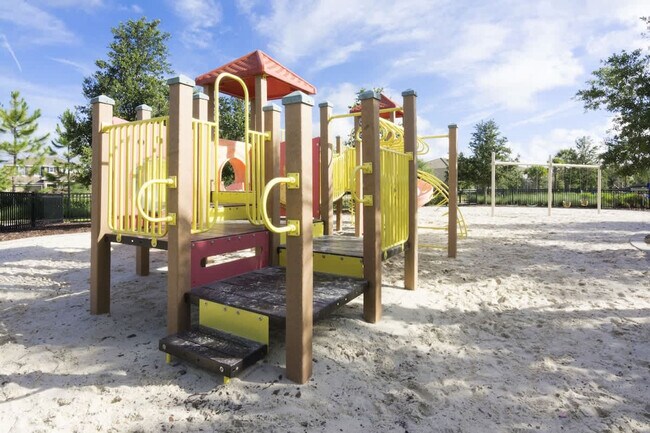 Building Photo - 4799 Terrasonesta Dr