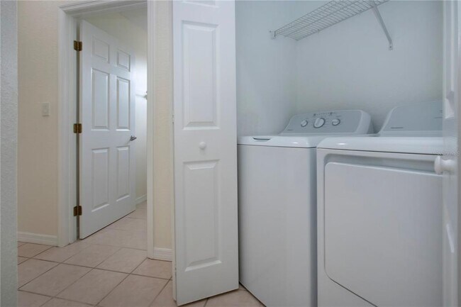 Building Photo - 7117 Strand Cir