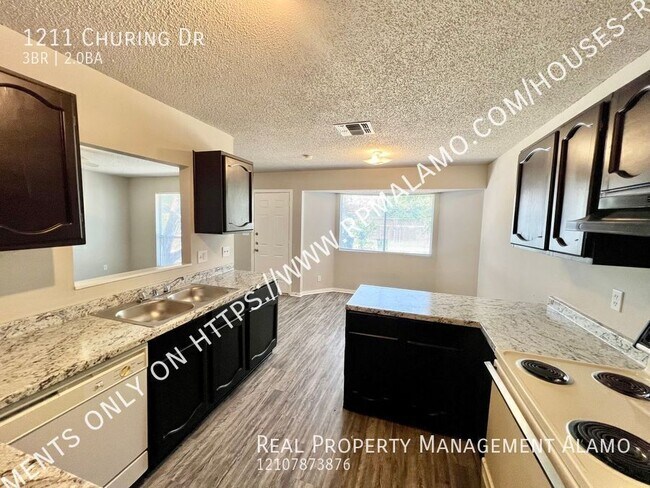 Building Photo - 1211 Churing Dr