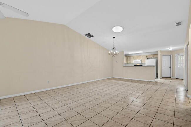 Building Photo - DUPLEX