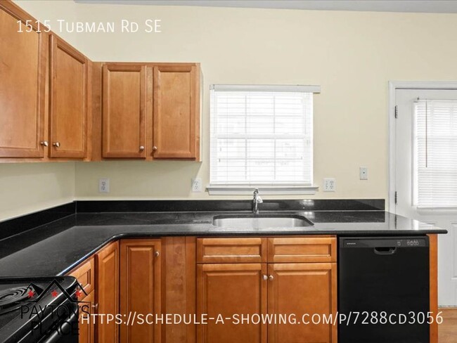 Building Photo - 1515 Tubman Rd SE