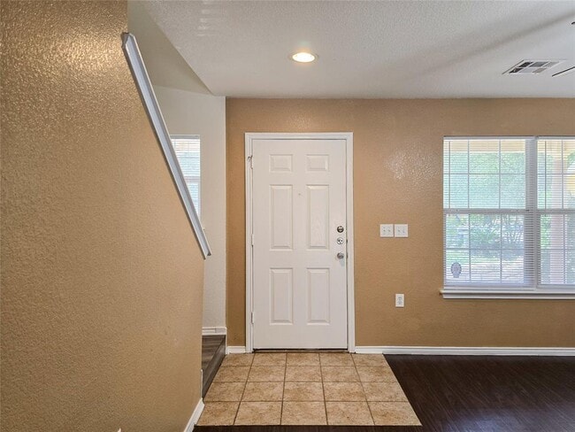 Building Photo - 2116 Nogales Trail