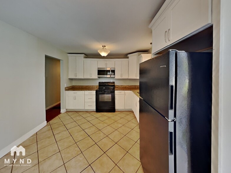 Building Photo - 3975 Hilltop Rd SE