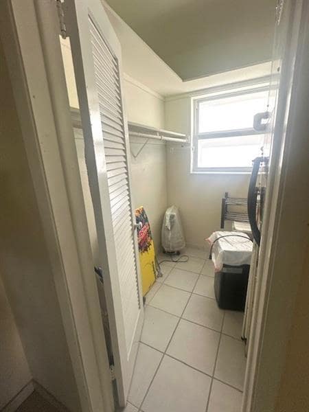 Building Photo - 2508 Bay Dr