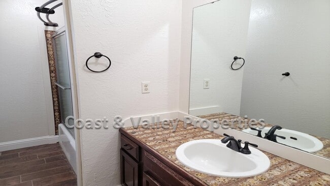 Building Photo - South County Home for RENT!!!
