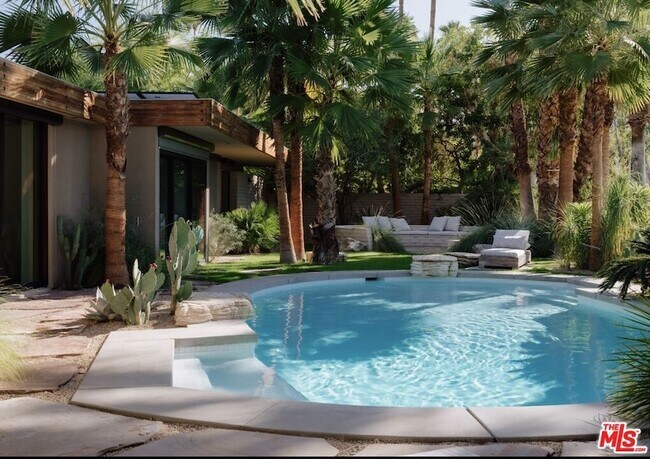 Building Photo - 40281 Sand Dune Rd