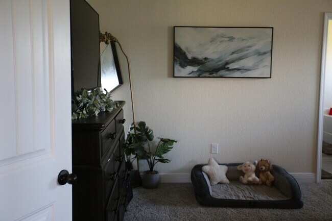 Building Photo - 6342 Red Pepper Dr