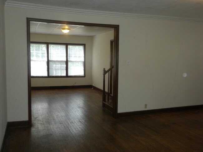 Building Photo - 1414 Anthony St