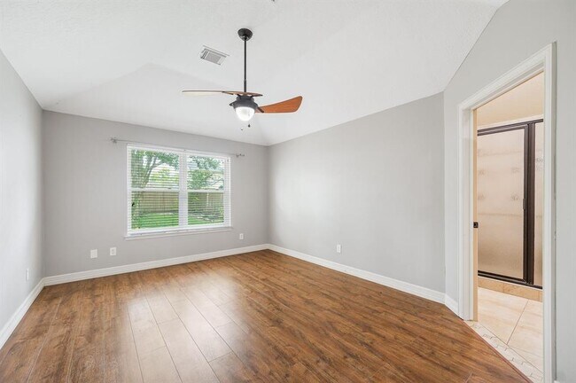 Building Photo - 209 McVoy Dr