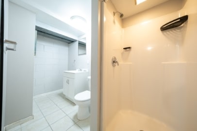 Building Photo - 842 25th Ave SE