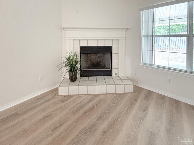 Building Photo - 9639 Westgate Cir