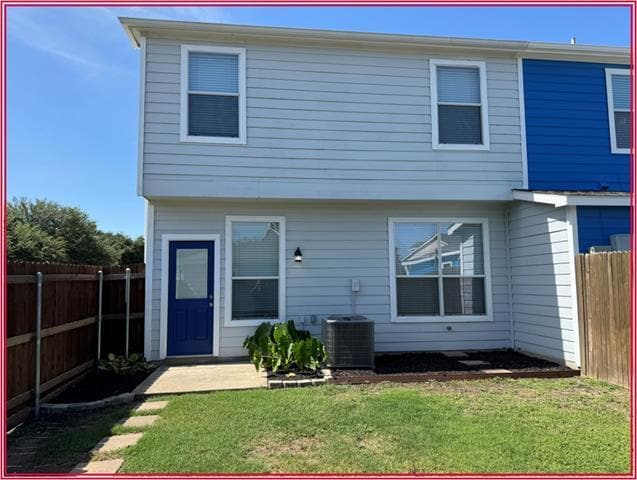 Building Photo - 10773 Traymore Dr