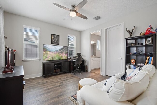 Building Photo - 113 W Grant St