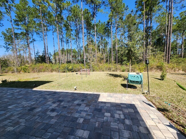 Building Photo - 285 Holly Forest Dr