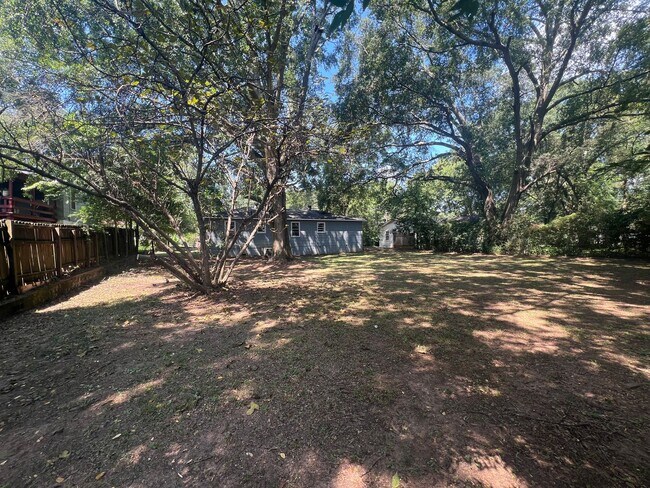 Building Photo - 3127 2nd Ave