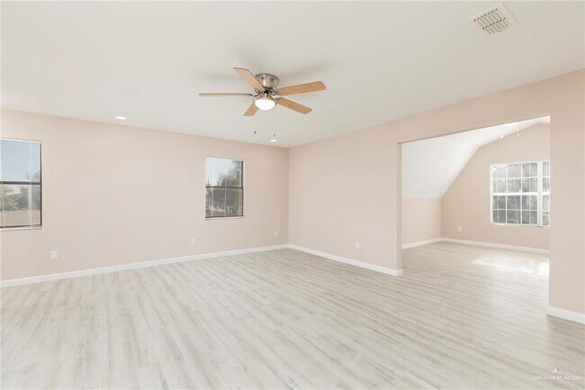 Building Photo - 39 Pecan Ave