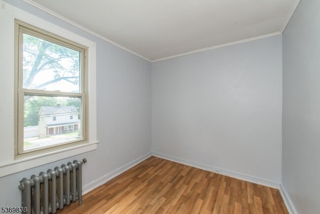 Building Photo - 151 Mt Kemble Ave