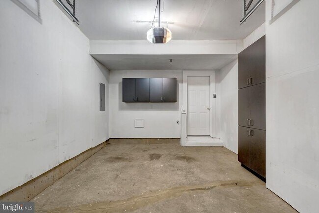 Building Photo - 4569 Whittemore Pl