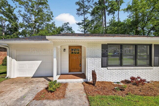 Building Photo - 3007 Stratford Dr