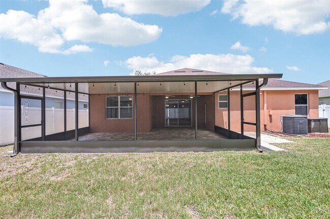 Building Photo - 12612 Avelar Creek Dr