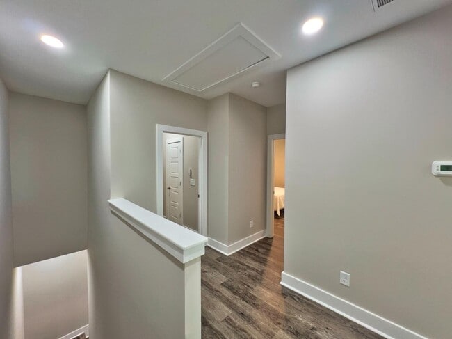Building Photo - 3925 Overbrook Dr
